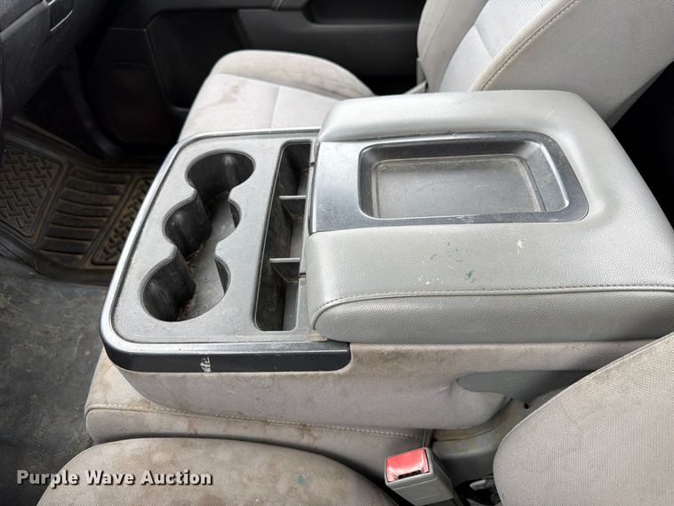 image for item FP3227 2015 Chevrolet Silverado 1500 pickup truck