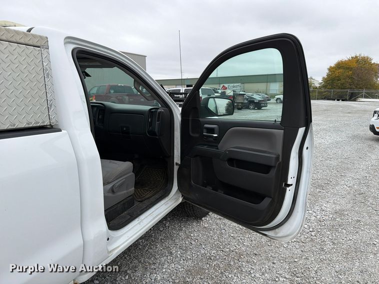 image for item FP3227 2015 Chevrolet Silverado 1500 pickup truck
