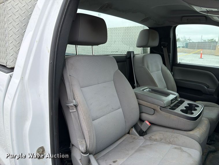 image for item FP3227 2015 Chevrolet Silverado 1500 pickup truck