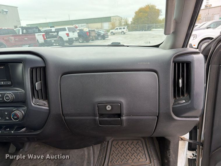 image for item FP3227 2015 Chevrolet Silverado 1500 pickup truck