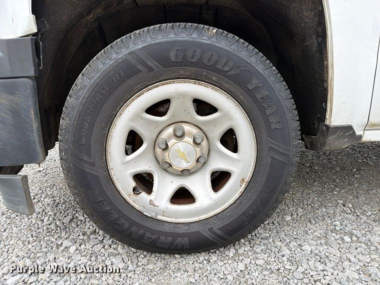 image for item FP3227 2015 Chevrolet Silverado 1500 pickup truck
