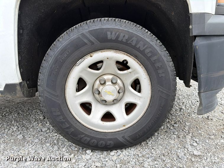 image for item FP3227 2015 Chevrolet Silverado 1500 pickup truck