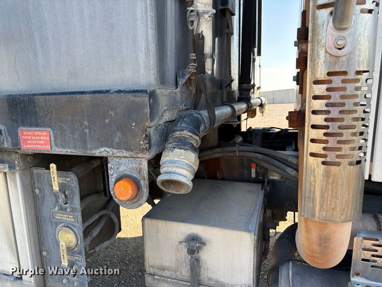 image for item FP3234 2009 Sterling Acterra sewer jetter truck