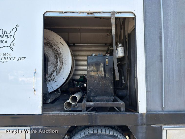 image for item FP3234 2009 Sterling Acterra sewer jetter truck