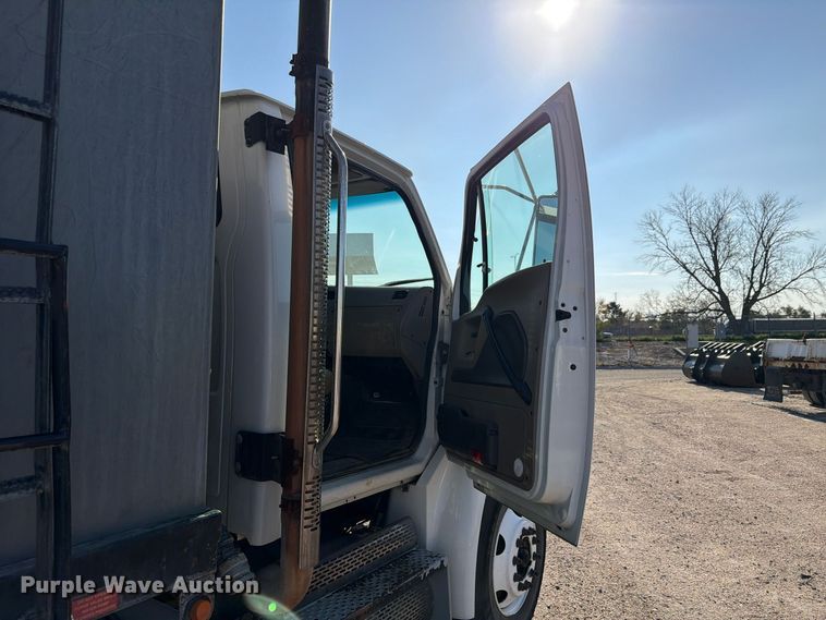 image for item FP3234 2009 Sterling Acterra sewer jetter truck