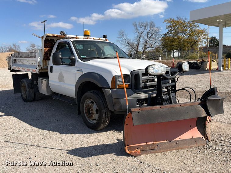 image for item FP3235 2005 Ford F450 dump truck