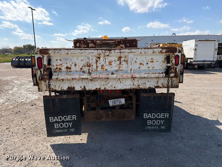 image for item FP3235 2005 Ford F450 dump truck