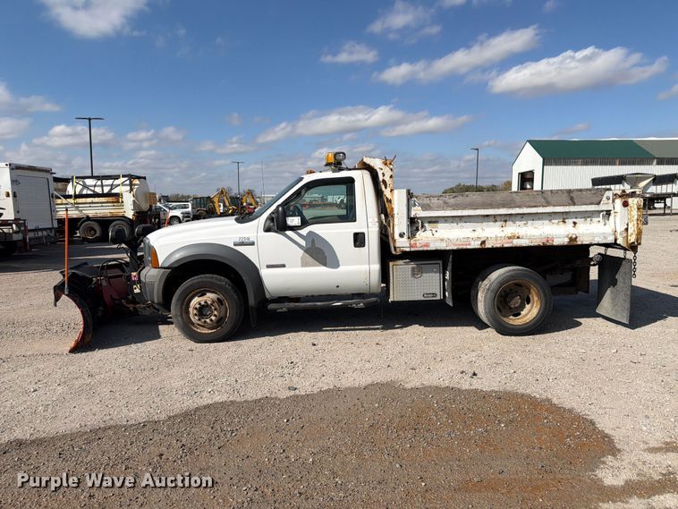 image for item FP3235 2005 Ford F450 dump truck