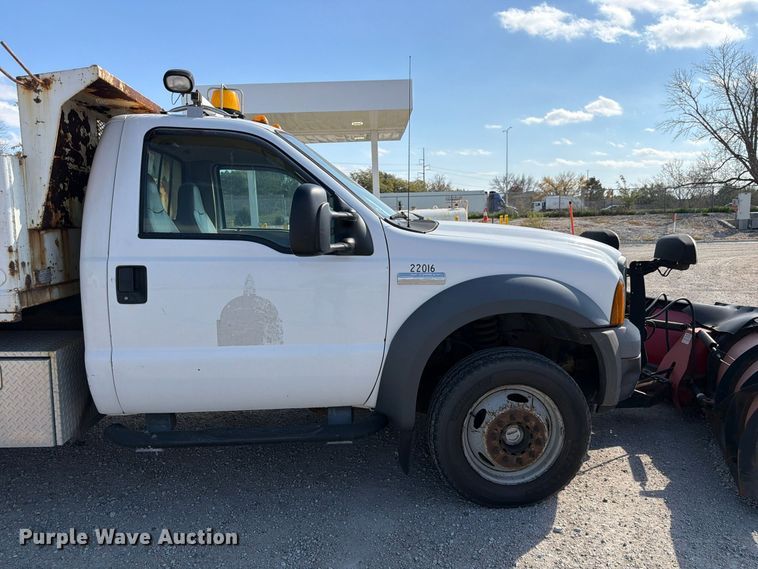image for item FP3235 2005 Ford F450 dump truck