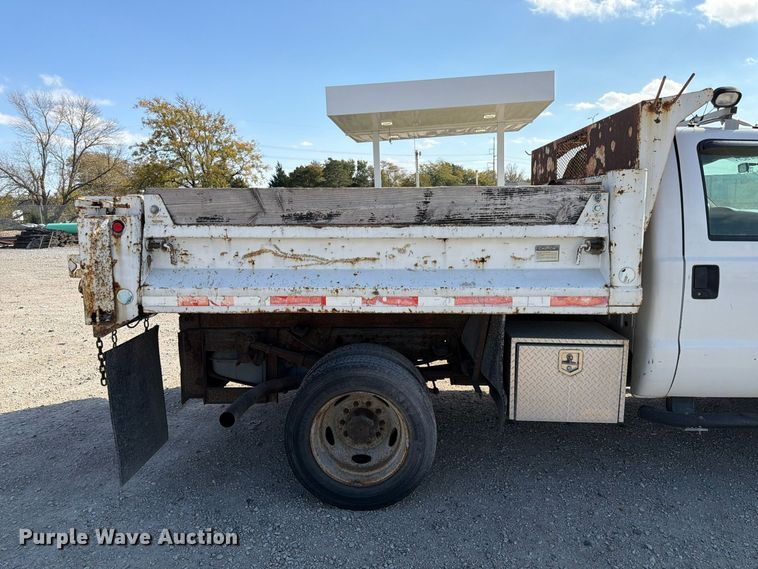 image for item FP3235 2005 Ford F450 dump truck