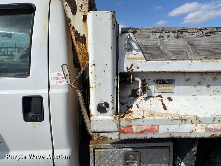 image for item FP3235 2005 Ford F450 dump truck
