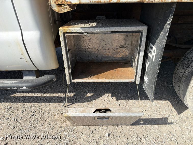 image for item FP3235 2005 Ford F450 dump truck