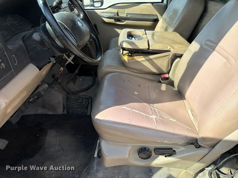 image for item FP3235 2005 Ford F450 dump truck