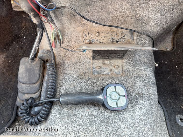 image for item FP3235 2005 Ford F450 dump truck