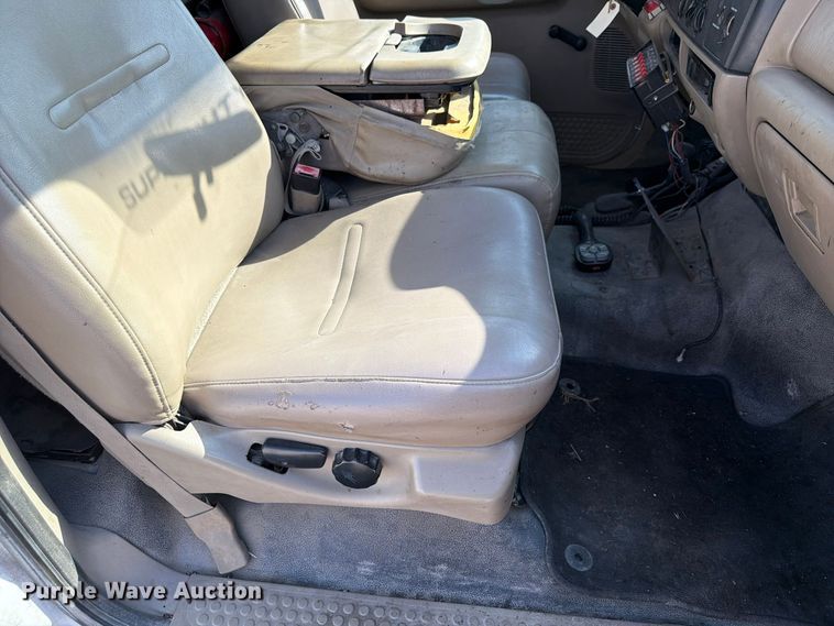 image for item FP3235 2005 Ford F450 dump truck
