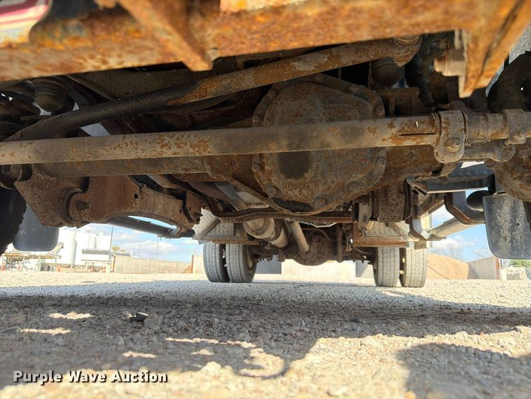 image for item FP3235 2005 Ford F450 dump truck