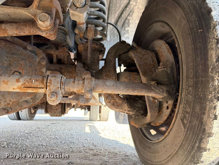 image for item FP3235 2005 Ford F450 dump truck