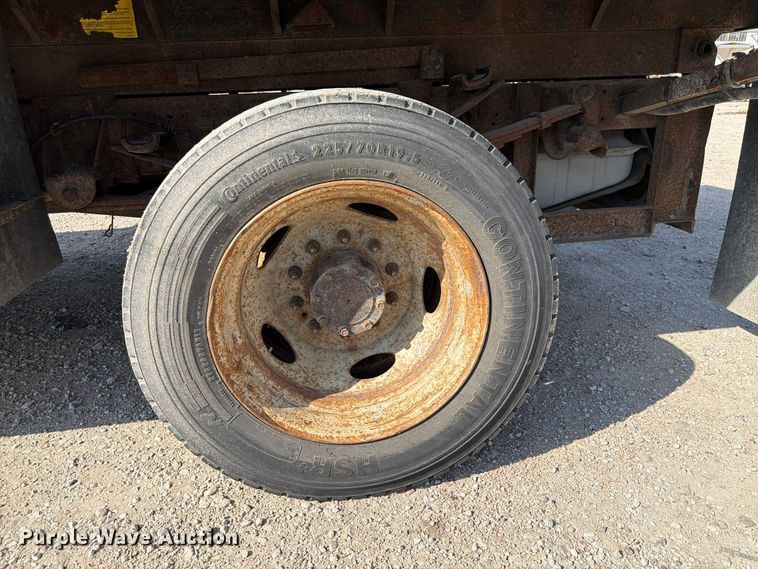 image for item FP3235 2005 Ford F450 dump truck