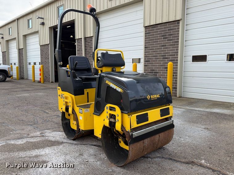 image for item FT3025 2020 Bomag 900-50 double drum vibratory roller