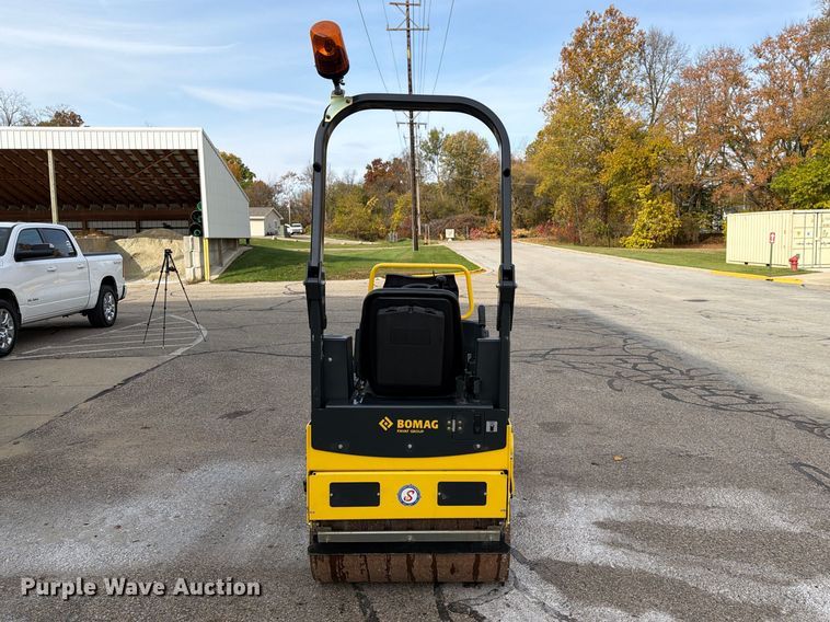 image for item FT3025 2020 Bomag 900-50 double drum vibratory roller