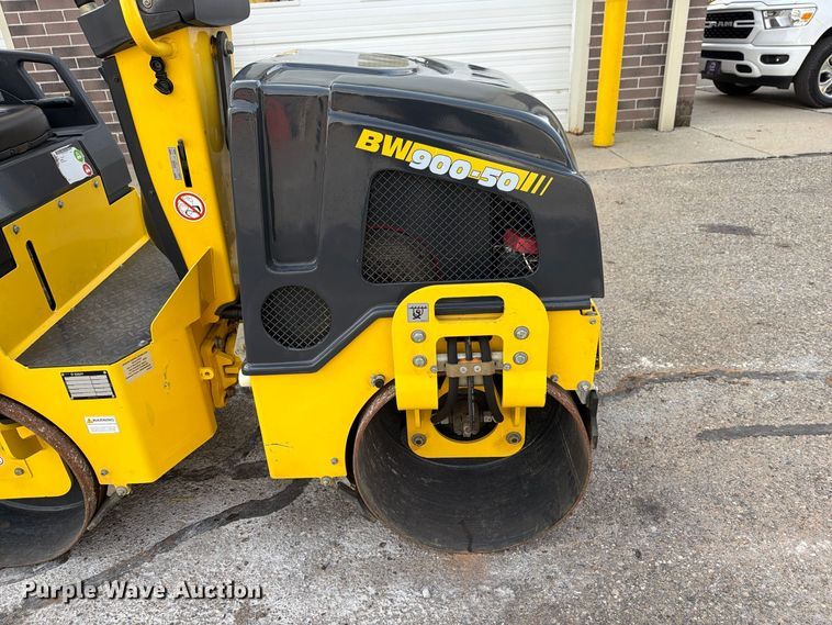 image for item FT3025 2020 Bomag 900-50 double drum vibratory roller