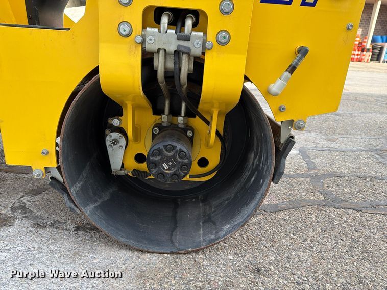 image for item FT3025 2020 Bomag 900-50 double drum vibratory roller
