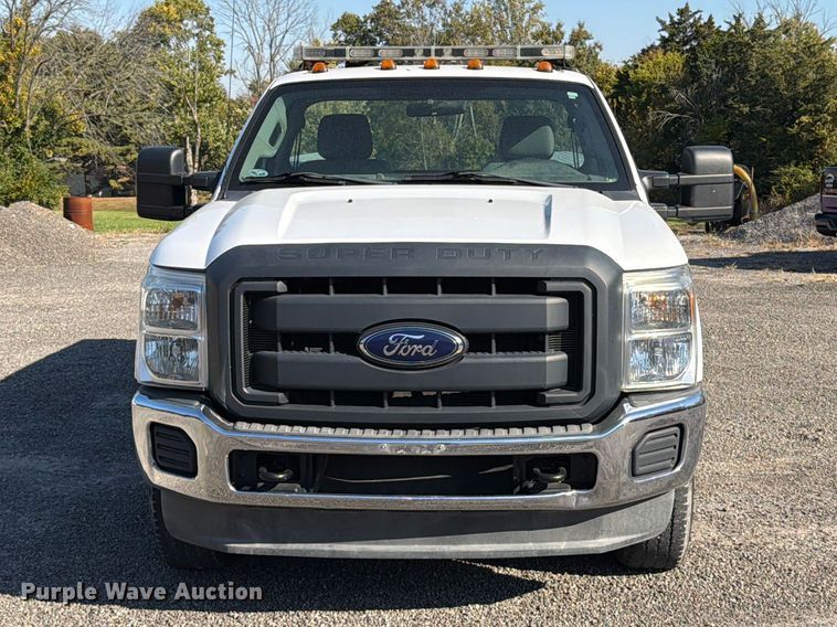 image for item FT6070 2012 Ford F250 Super Duty XL pickup truck