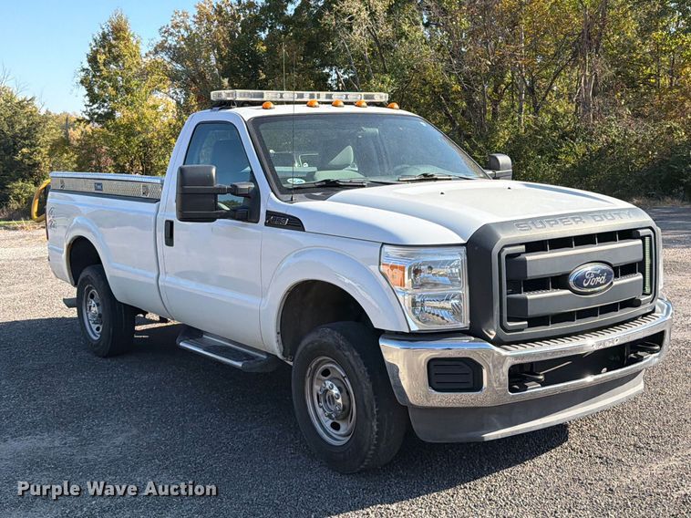 image for item FT6070 2012 Ford F250 Super Duty XL pickup truck