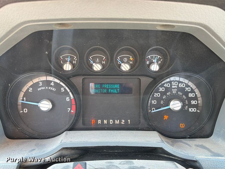 image for item FT6070 2012 Ford F250 Super Duty XL pickup truck