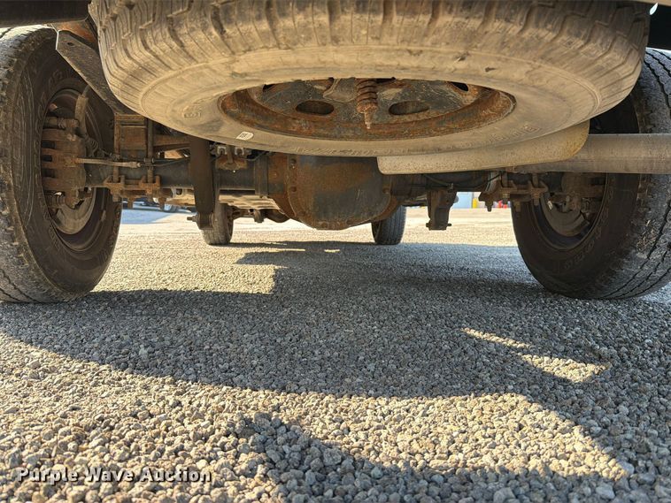image for item FT6070 2012 Ford F250 Super Duty XL pickup truck