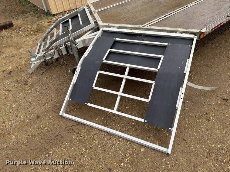 image for item FT6995 2000 Triton Elite snowmobile trailer