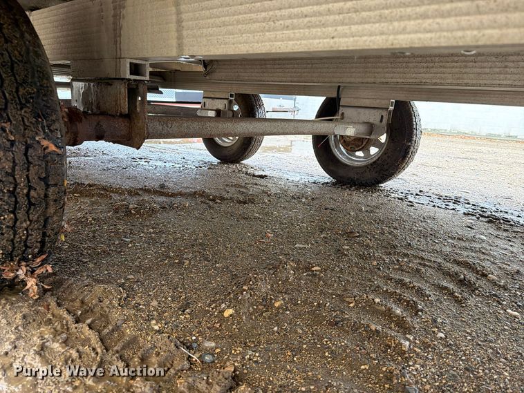image for item FT6995 2000 Triton Elite snowmobile trailer