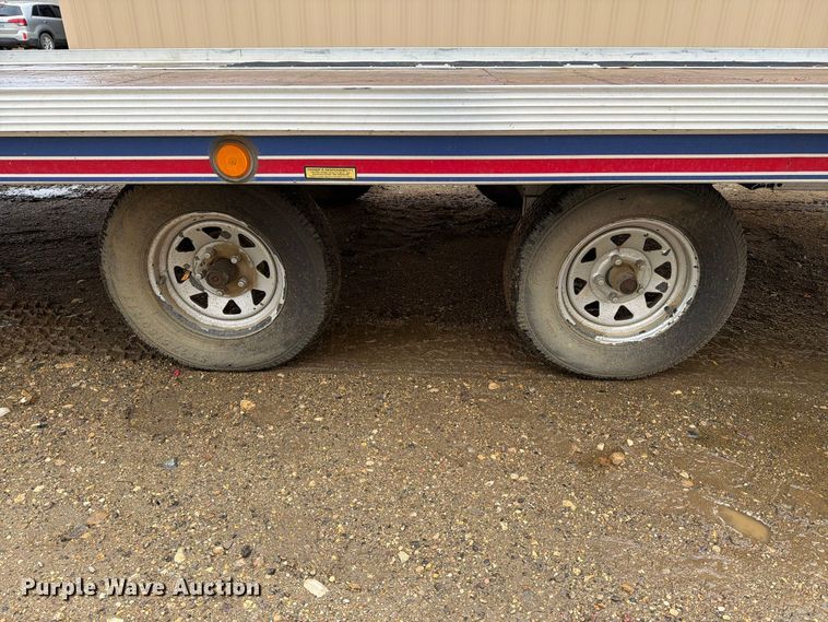 image for item FT6995 2000 Triton Elite snowmobile trailer