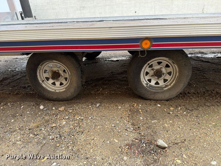 image for item FT6995 2000 Triton Elite snowmobile trailer
