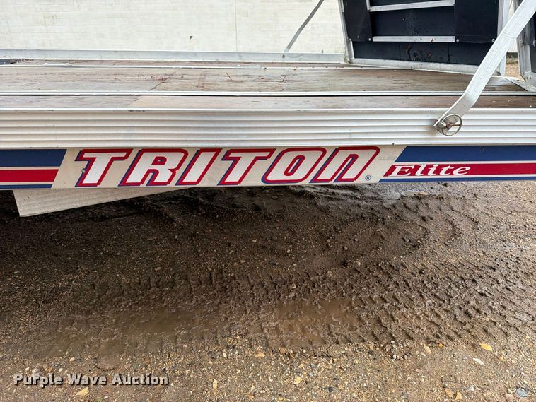 image for item FT6995 2000 Triton Elite snowmobile trailer