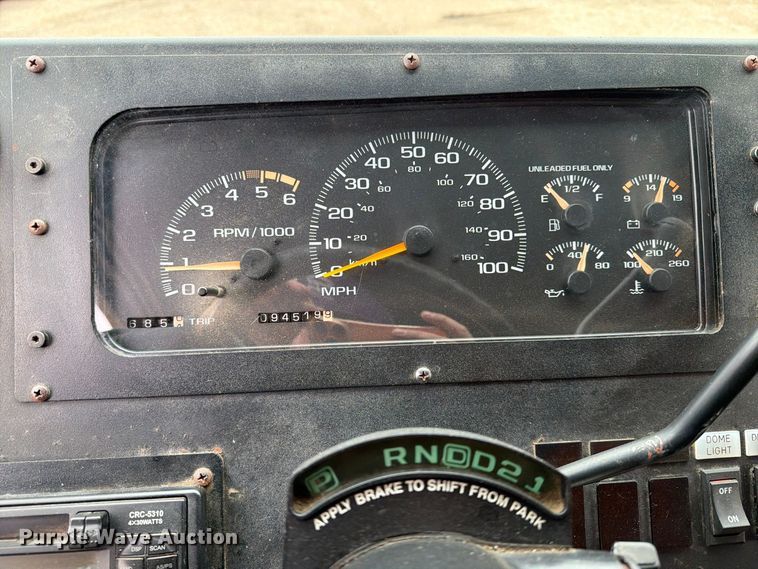 image for item FT6996 2003 Workhorse P42 delivery truck