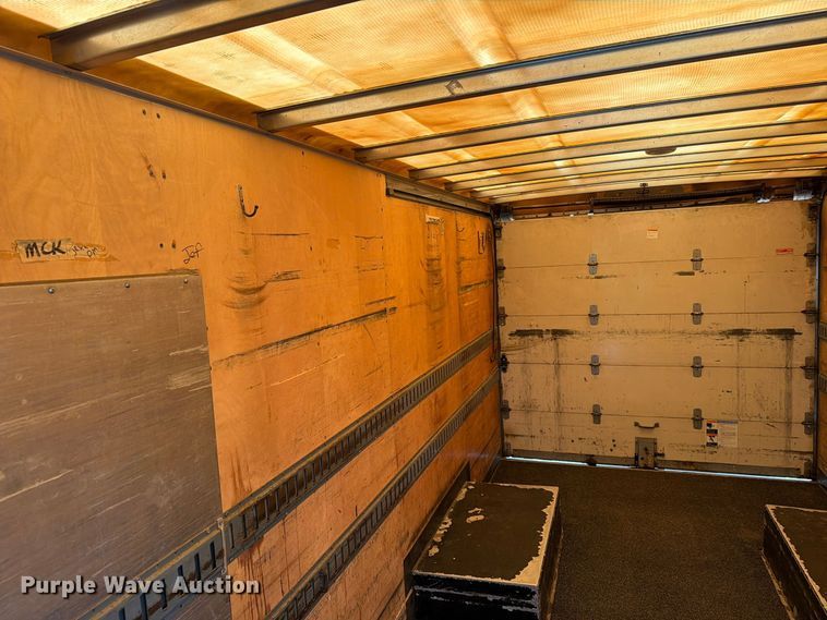 image for item FT6996 2003 Workhorse P42 delivery truck