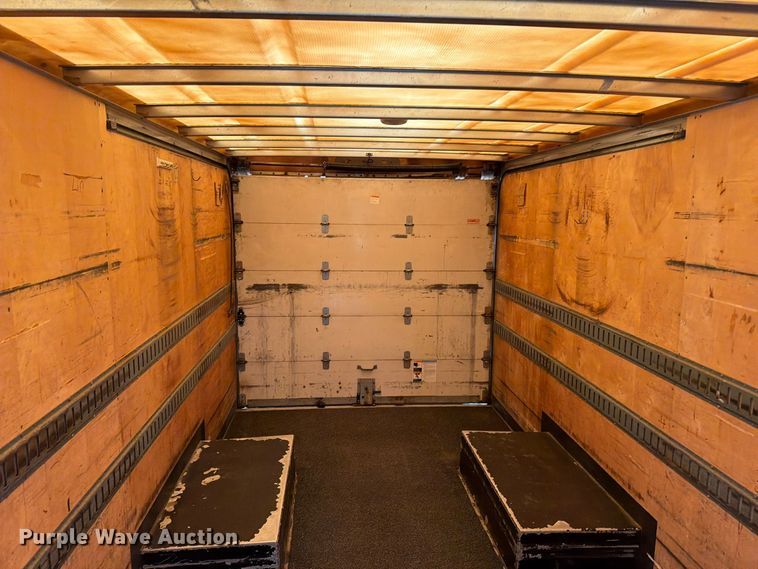 image for item FT6996 2003 Workhorse P42 delivery truck
