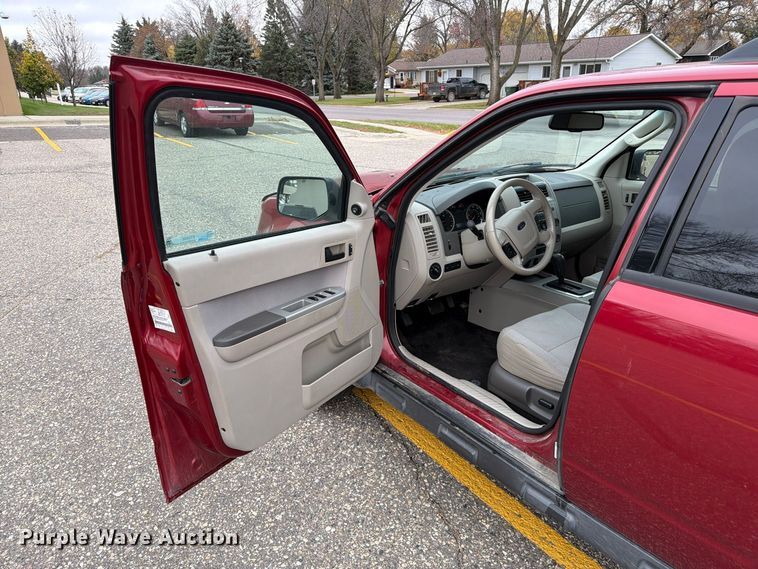 image for item FT6998 2012 Ford Escape SUV