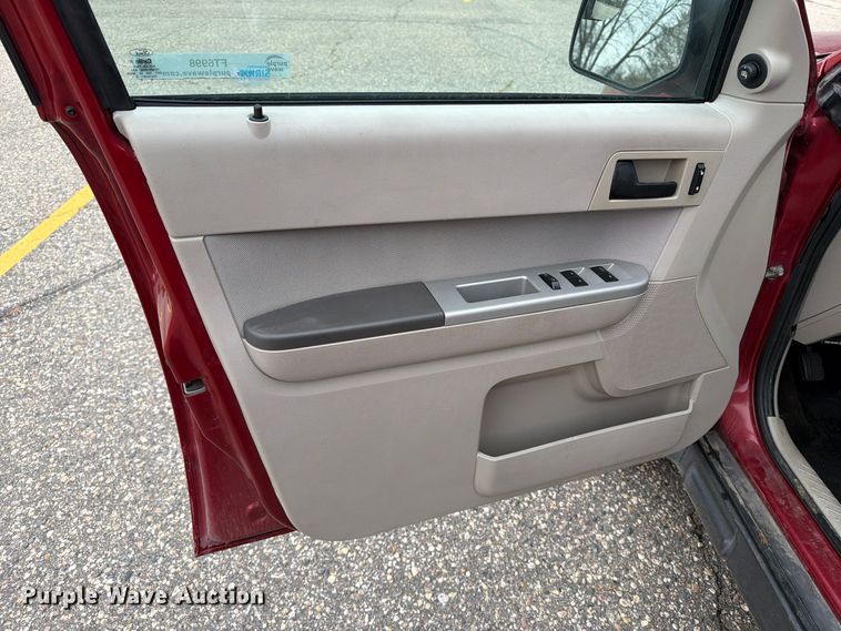 image for item FT6998 2012 Ford Escape SUV