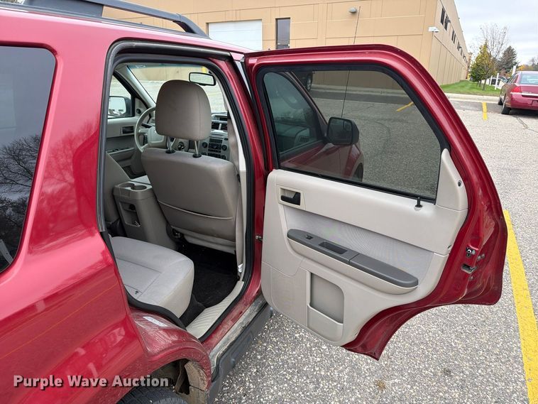 image for item FT6998 2012 Ford Escape SUV