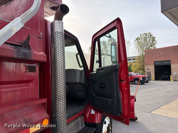2013 International 7300