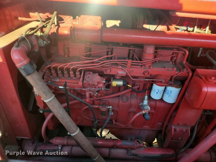 image for item IU9939 1989 Ford 8000 pumper fire truck