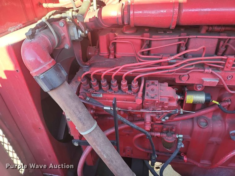 image for item IU9939 1989 Ford 8000 pumper fire truck