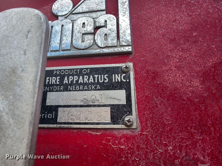 image for item IU9939 1989 Ford 8000 pumper fire truck