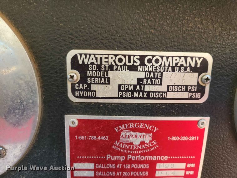 image for item IU9939 1989 Ford 8000 pumper fire truck