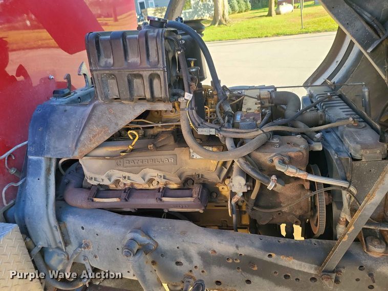 image for item IU9939 1989 Ford 8000 pumper fire truck