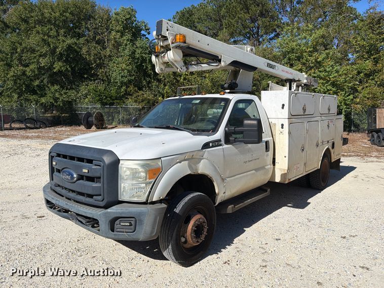 image for item DV7426 2015 Ford F450 Super Duty XL bucket truck