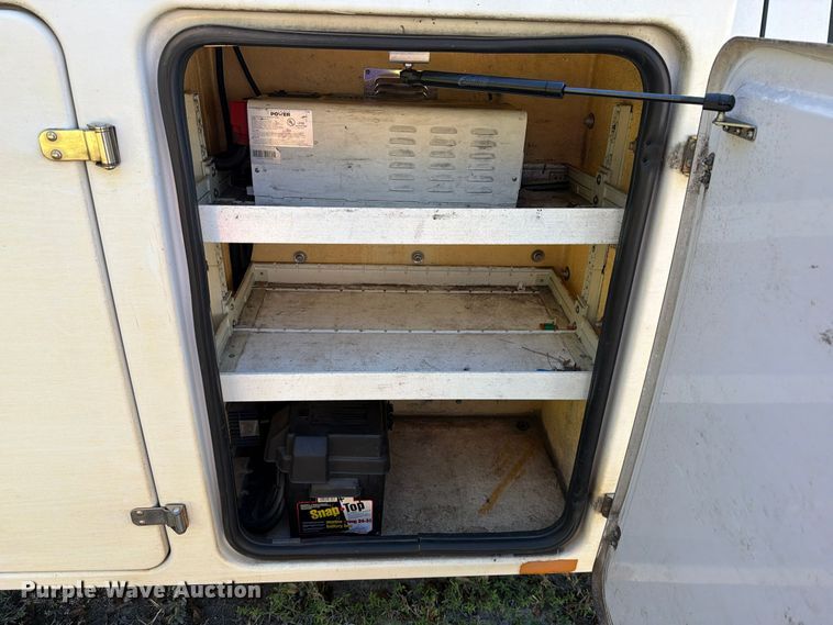 image for item DV7426 2015 Ford F450 Super Duty XL bucket truck