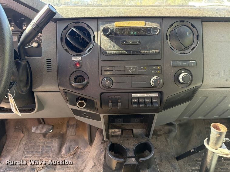 image for item DV7426 2015 Ford F450 Super Duty XL bucket truck